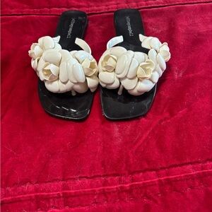 Women's Black and Cream Slide Sandals
